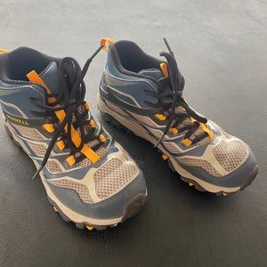 Merrill Moab FST Mid Waterproof Size 4M.